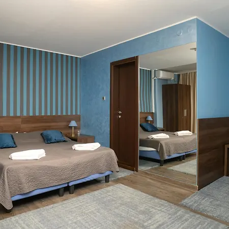 Garni Zenit 3* Újvidék