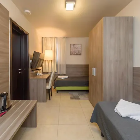 Garni Zenit Újvidék